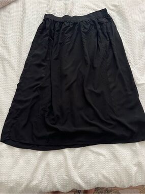 Old Navy Black Midi Skirt with Elastic Waistband